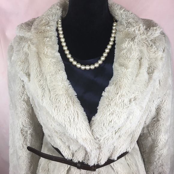 Doncaster Cream Coat - Picture 6 of 8